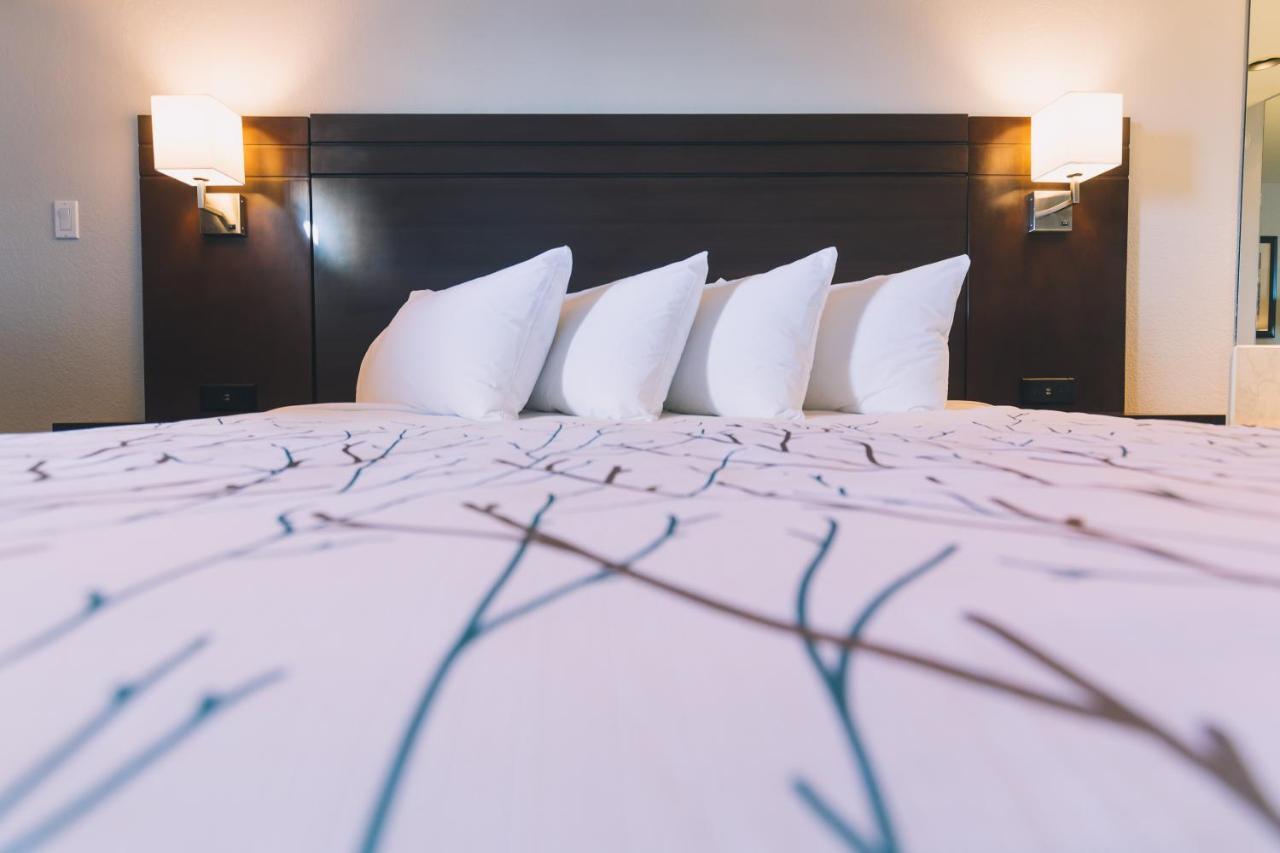 Service Plus Inns And Suites Grande Prairie Luaran gambar