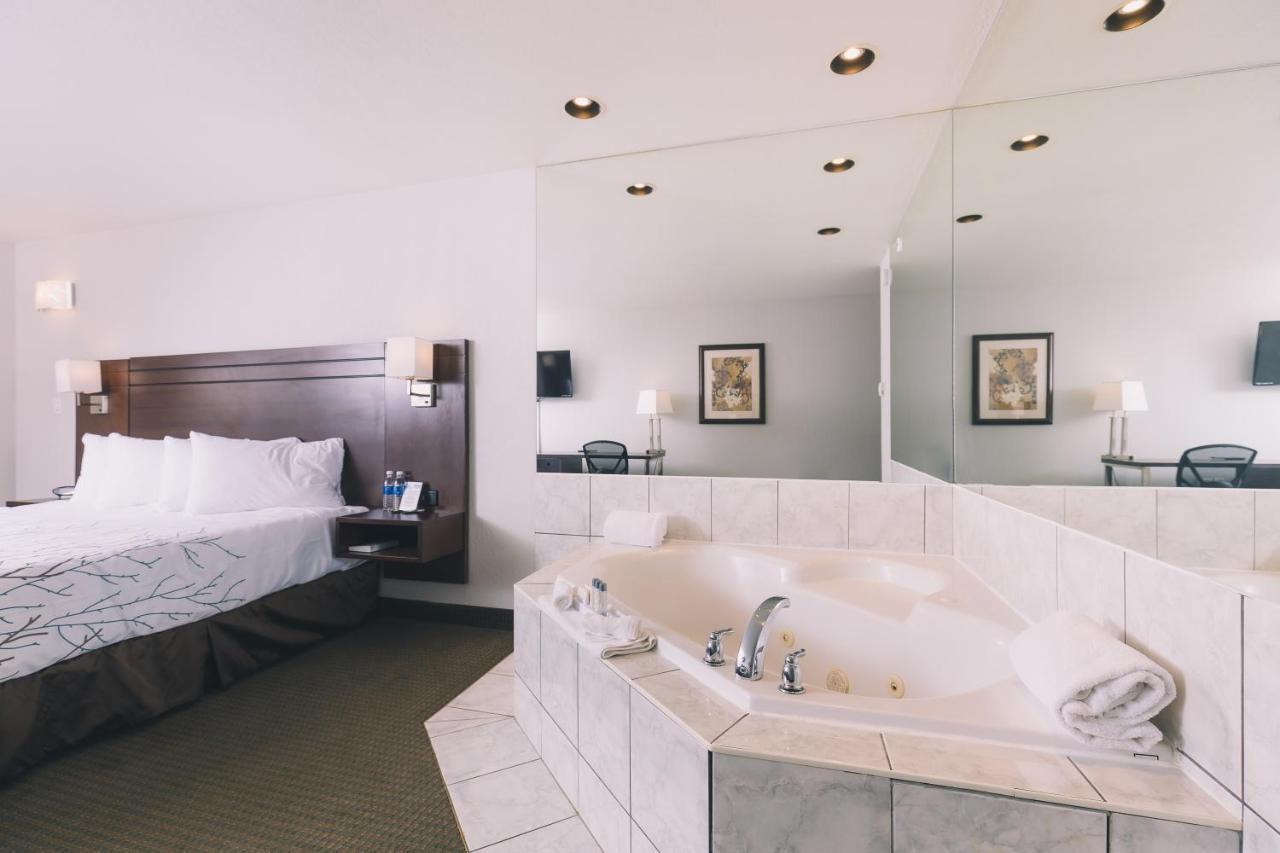 Service Plus Inns And Suites Grande Prairie Luaran gambar